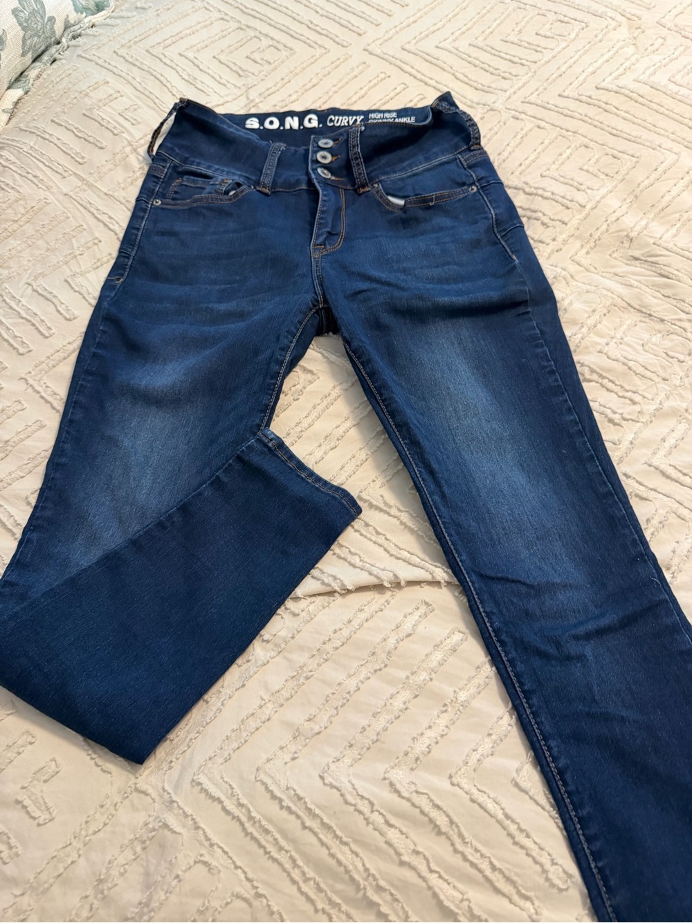 S.O.N.G. Curvy Women's Skinny Jeans — Dark Blue Stretch Denim high rise